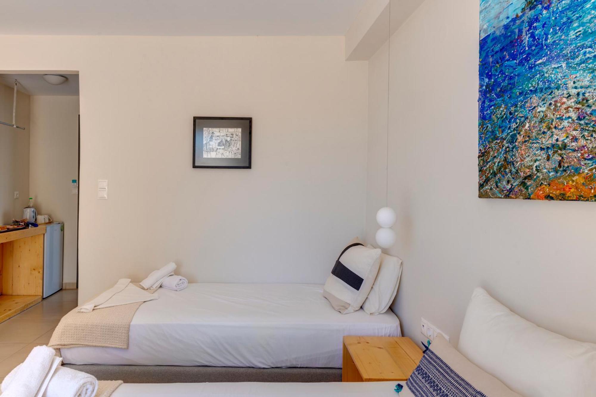 Hotel Kamelo Vári Dış mekan fotoğraf