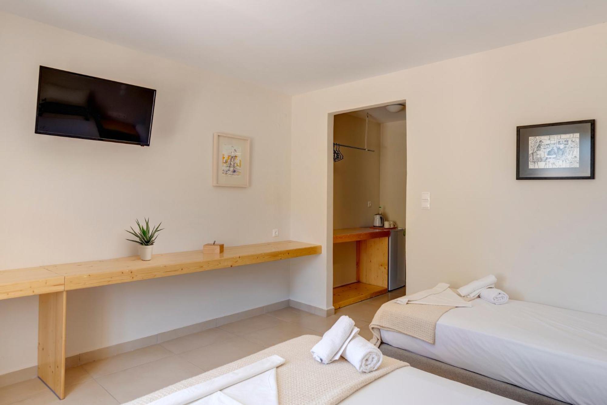 Hotel Kamelo Vári Dış mekan fotoğraf