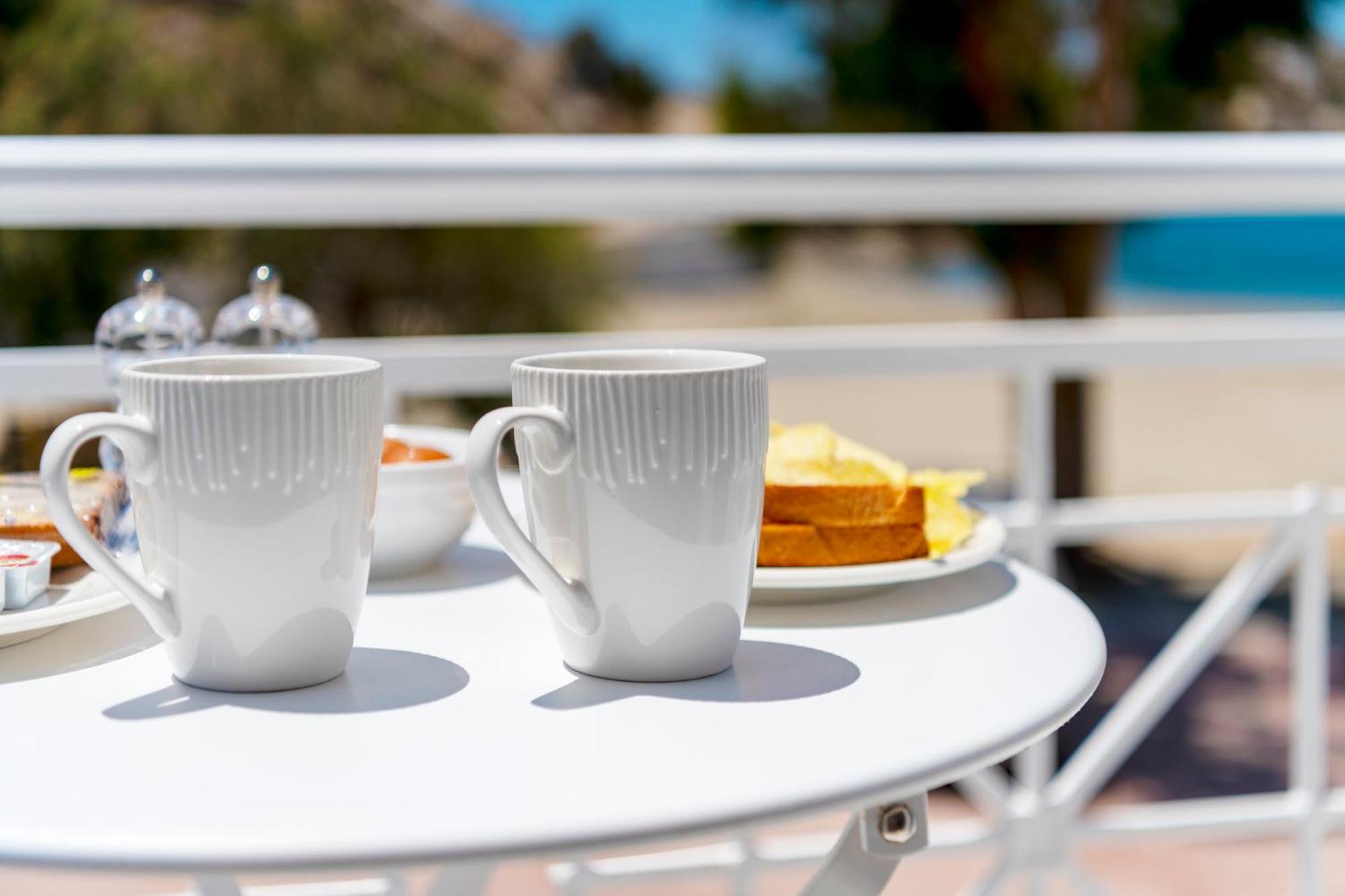 Hotel Kamelo Vári Dış mekan fotoğraf
